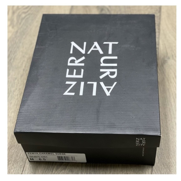 Naturalizer Fenya - Ankle Suede Bootie NWB! - Picture 13 of 14